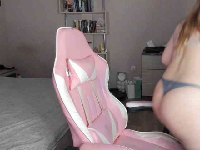 Mary-Cherry webcam