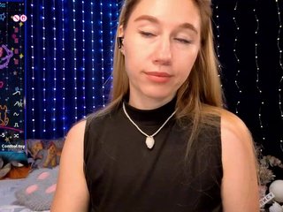 kiskaWEDNESDAY Porn Show