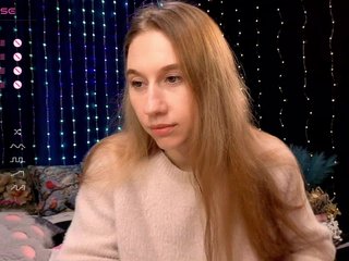 kiskaWEDNESDAY Porn Show