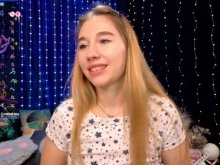 kiskaWEDNESDAY Porn Show