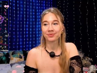 kiskaWEDNESDAY Porn Show