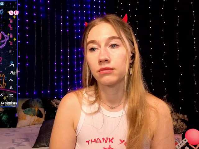 kiska-wansday07 live cam on BongaCams
