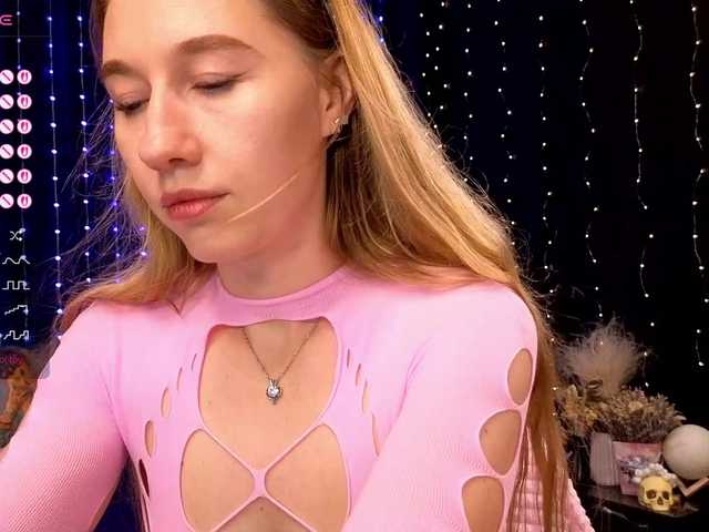 kiska-wansday07 live webcam show