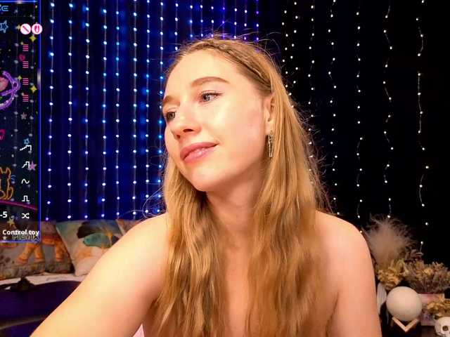 kiska-wansday07 live cam on BongaCams