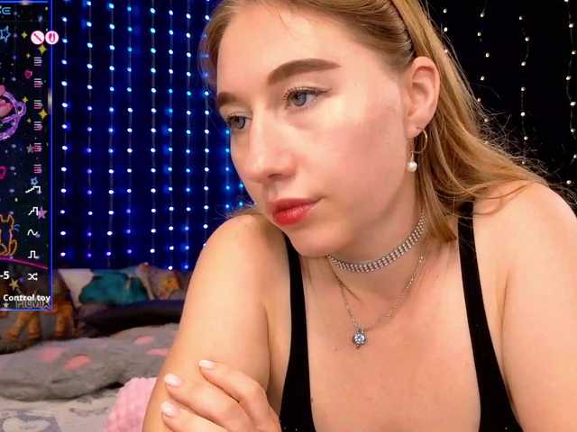 kiska-wansday07 live cam on BongaCams