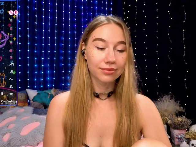 kiska-wansday07 live cam on BongaCams
