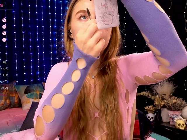 kiska-wansday07 live webcam show