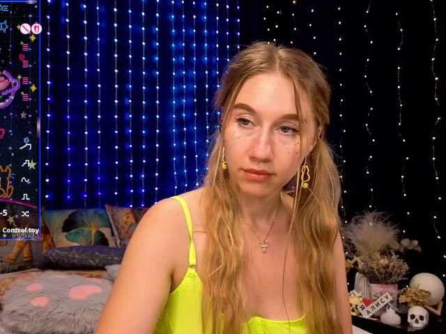 kiska-wansday07 live cam on BongaCams