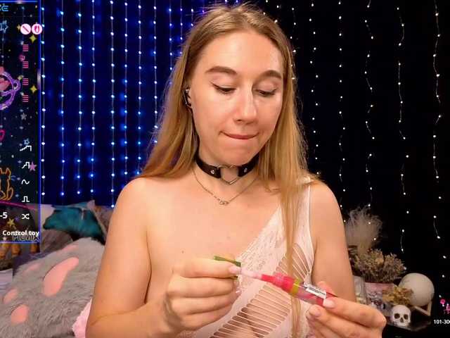 kiska-wansday07 live cam on BongaCams