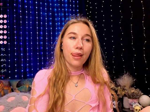 kiska-wansday07 live webcam show