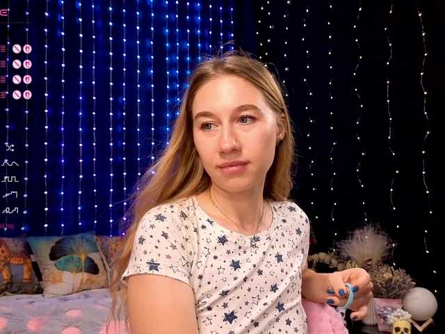 kiska-wansday07 live cam on BongaCams