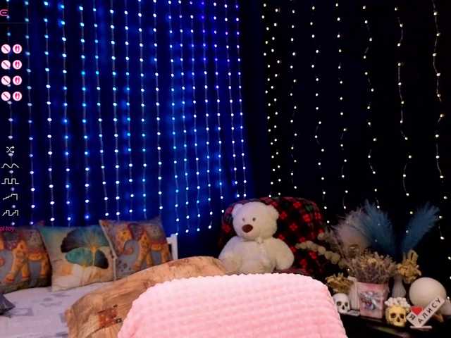 kiska-wansday07 live cam on BongaCams