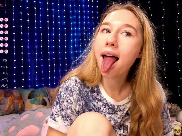kiska-wansday07 live cam on BongaCams
