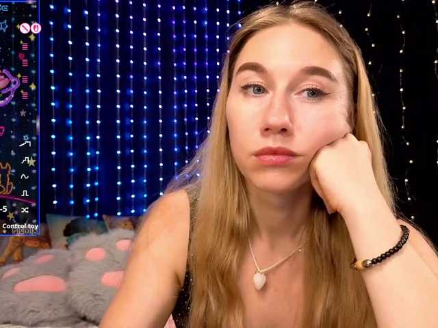 kiska-wansday07 live cam on BongaCams