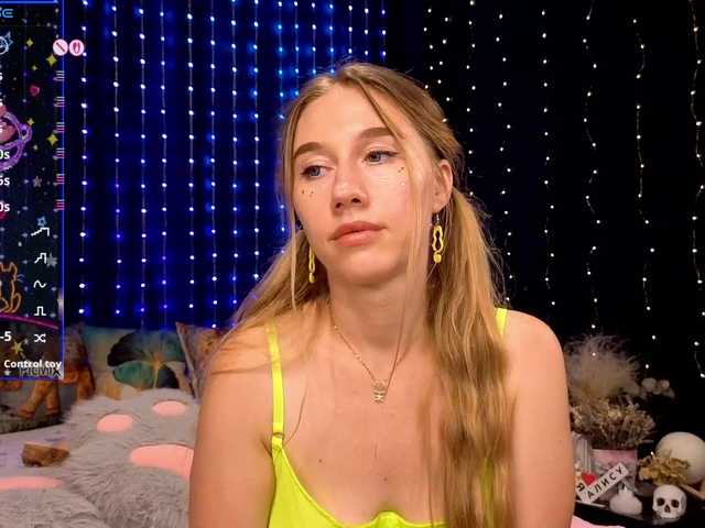 kiska-wansday07 live cam on BongaCams