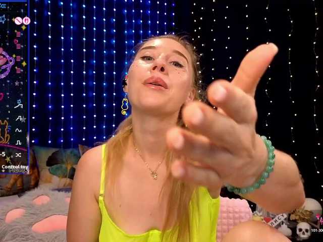 kiska-wansday07 live cam on BongaCams