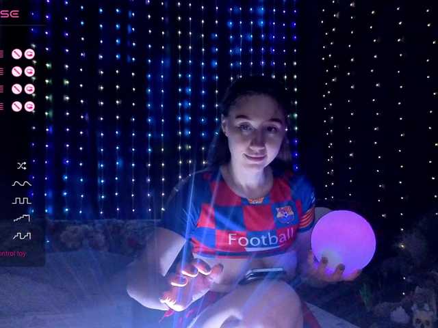 kiska-wansday07 live cam on BongaCams