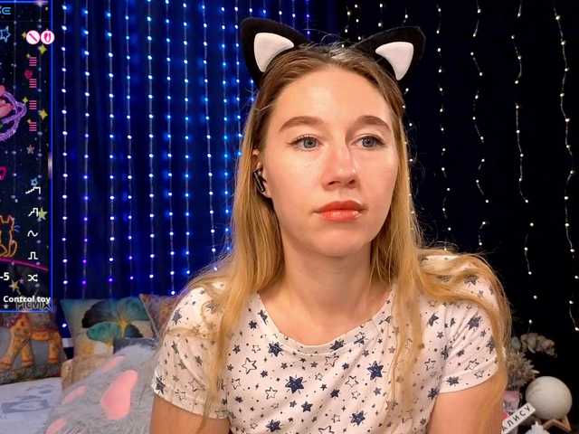 kiska-wansday07 live cam on BongaCams