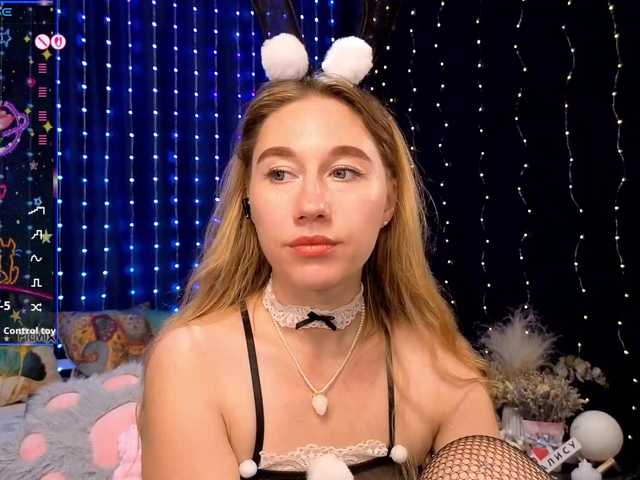 kiska-wansday07 live cam on BongaCams
