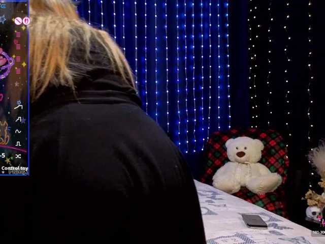 kiska-wansday07 live cam on BongaCams