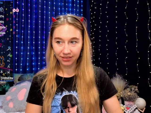 kiska-wansday07 live cam on BongaCams