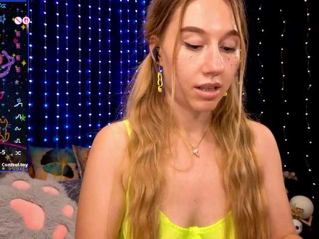 kiska-wansday07 live cam on BongaCams