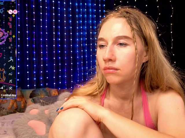 kiska-wansday07 live cam on BongaCams