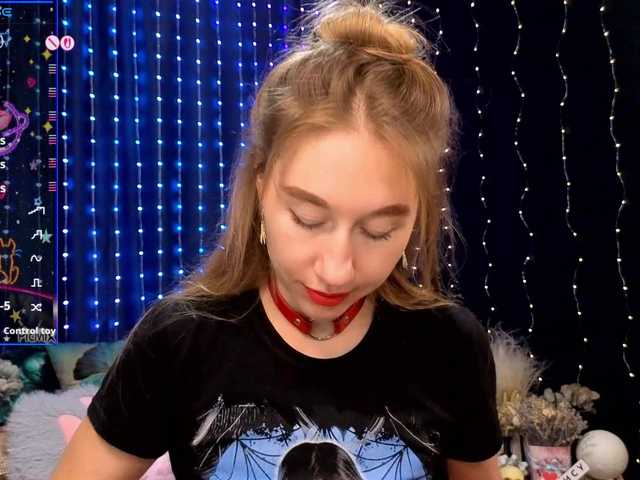 kiskaWEDNESDAY