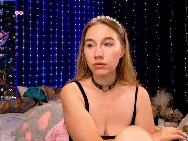 kiska-wansday07 live cam on BongaCams