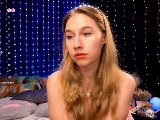 kiska-wansday07 live webcam show