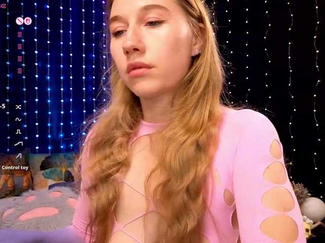 kiska-wansday07 live webcam show