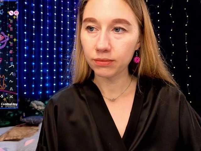 kiska-wansday07 live cam on BongaCams