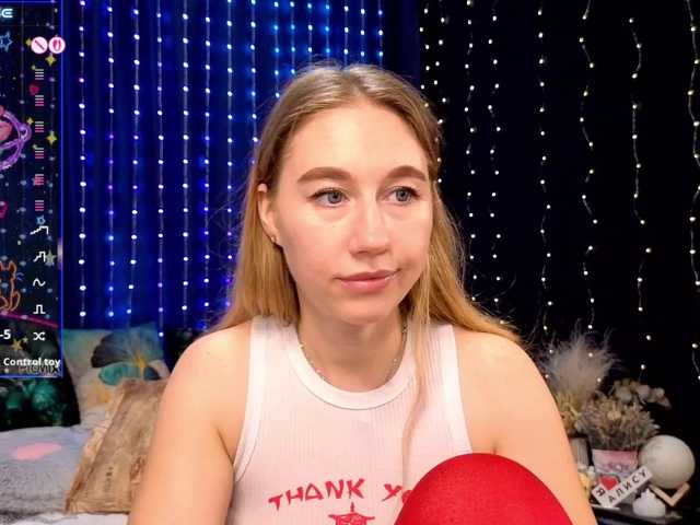 kiska-wansday07 live cam on BongaCams