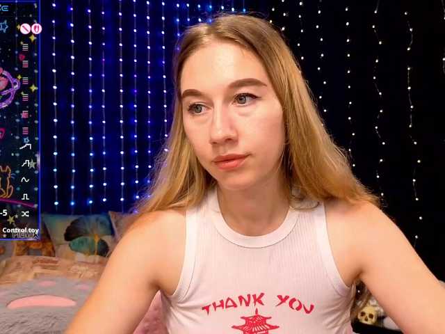 kiska-wansday07 live cam on BongaCams