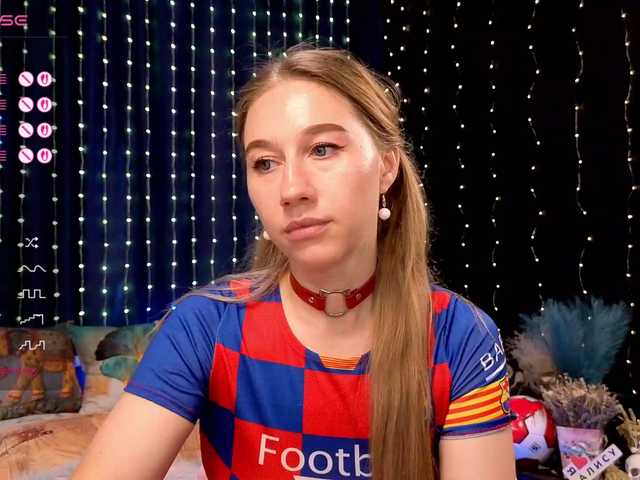 kiska-wansday07 live cam on BongaCams