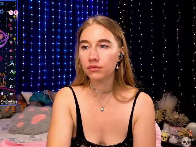 kiska-wansday07 live cam on BongaCams