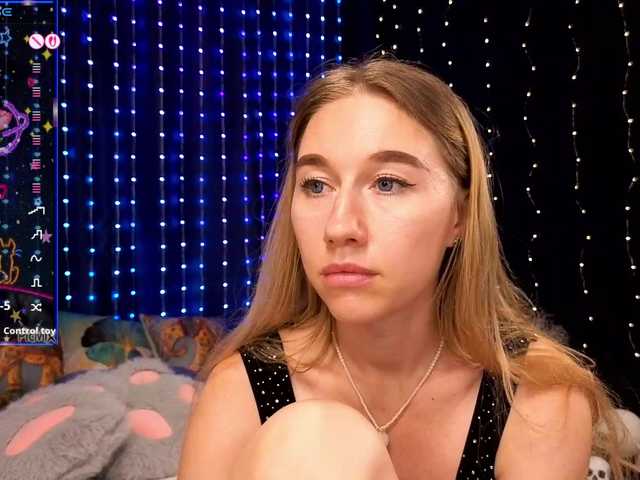 kiska-wansday07 live cam on BongaCams