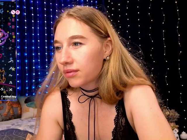 kiska-wansday07 live cam on BongaCams