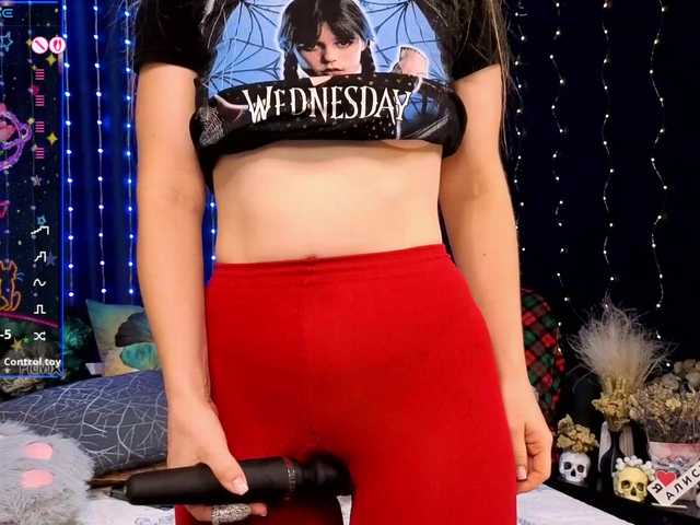 kiskaWEDNESDAY