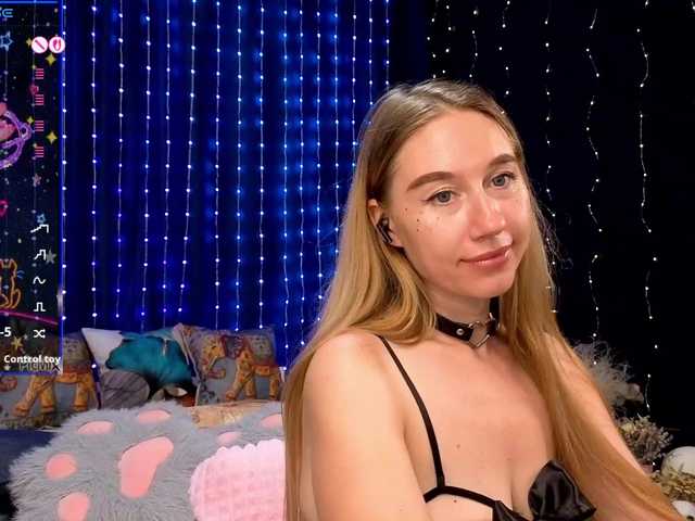 kiska-wansday07 live cam on BongaCams