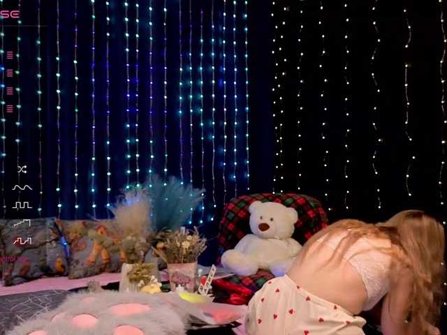kiska-wansday07 live cam on BongaCams