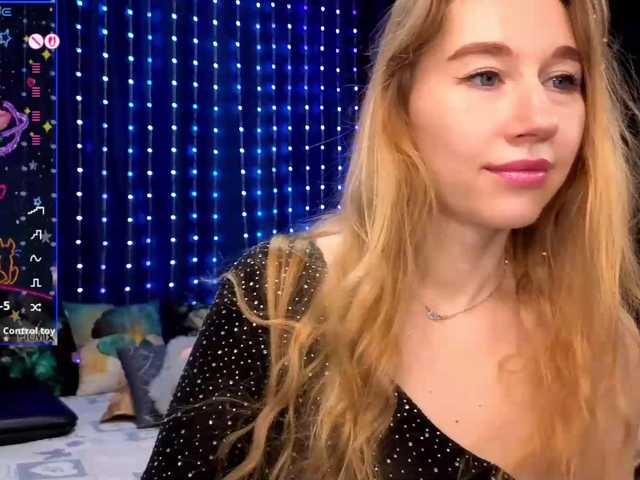 kiskaWEDNESDAY live cam preview