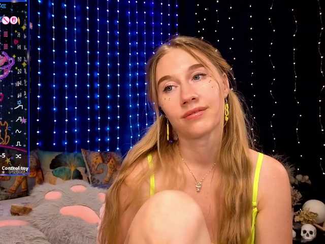 kiska-wansday07 live cam on BongaCams