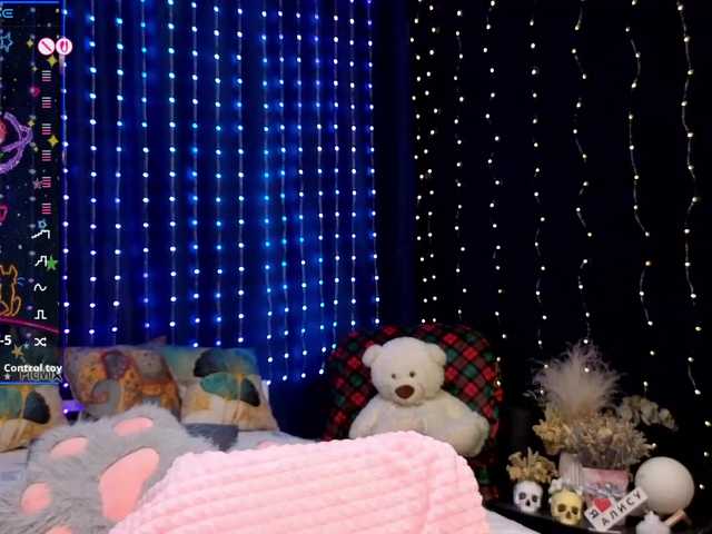 kiska-wansday07 live cam on BongaCams