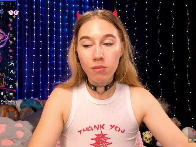 Kiska-wansday07, 22 y/o - Live Cam on BongaCams