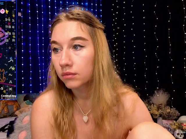 kiska-wansday07 live cam on BongaCams