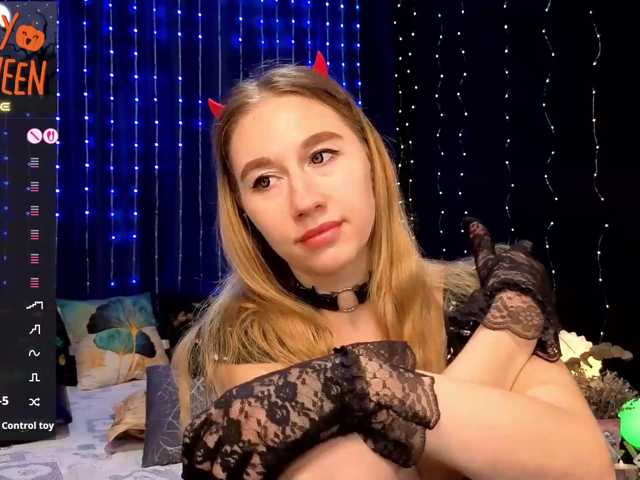 kiska-wansday07 live cam on BongaCams
