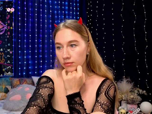 kiska-wansday07 live cam on BongaCams