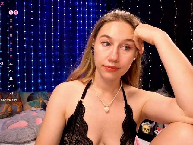 kiska-wansday07 live webcam show