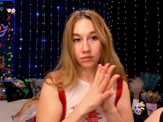 kiskaWEDNESDAY webcam